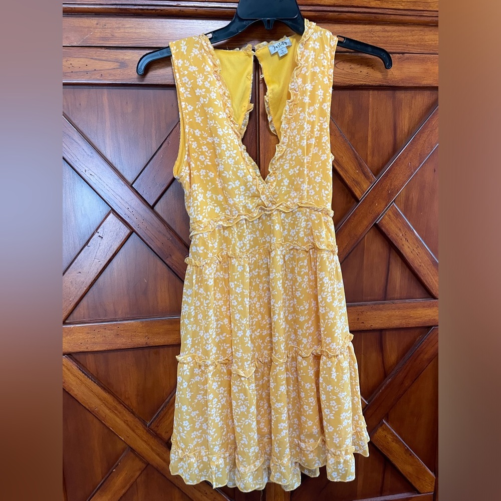 Mini backless summer dress